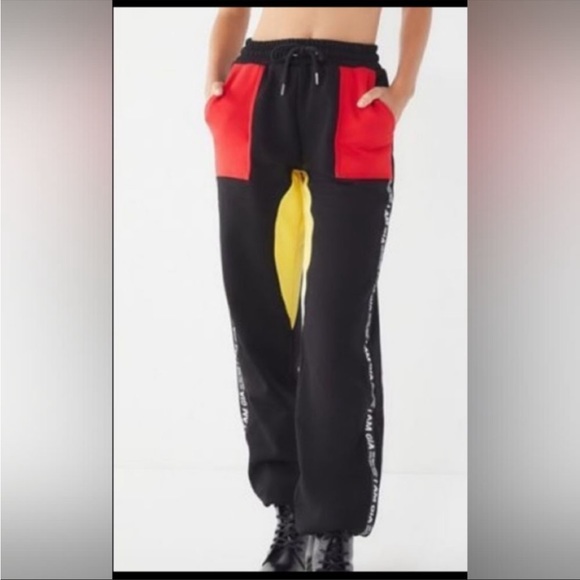 I Am Gia Block Sweatpants - Picture 2 of 4